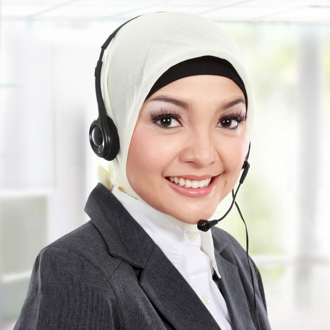 Customer support providing expert advice to assisting Crestmount Money & Crestmount Funds Management clients